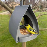 Hängender Vogelhäuschen für den Garten mit Dach