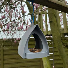 Hängender Vogelhäuschen für den Garten mit Dach